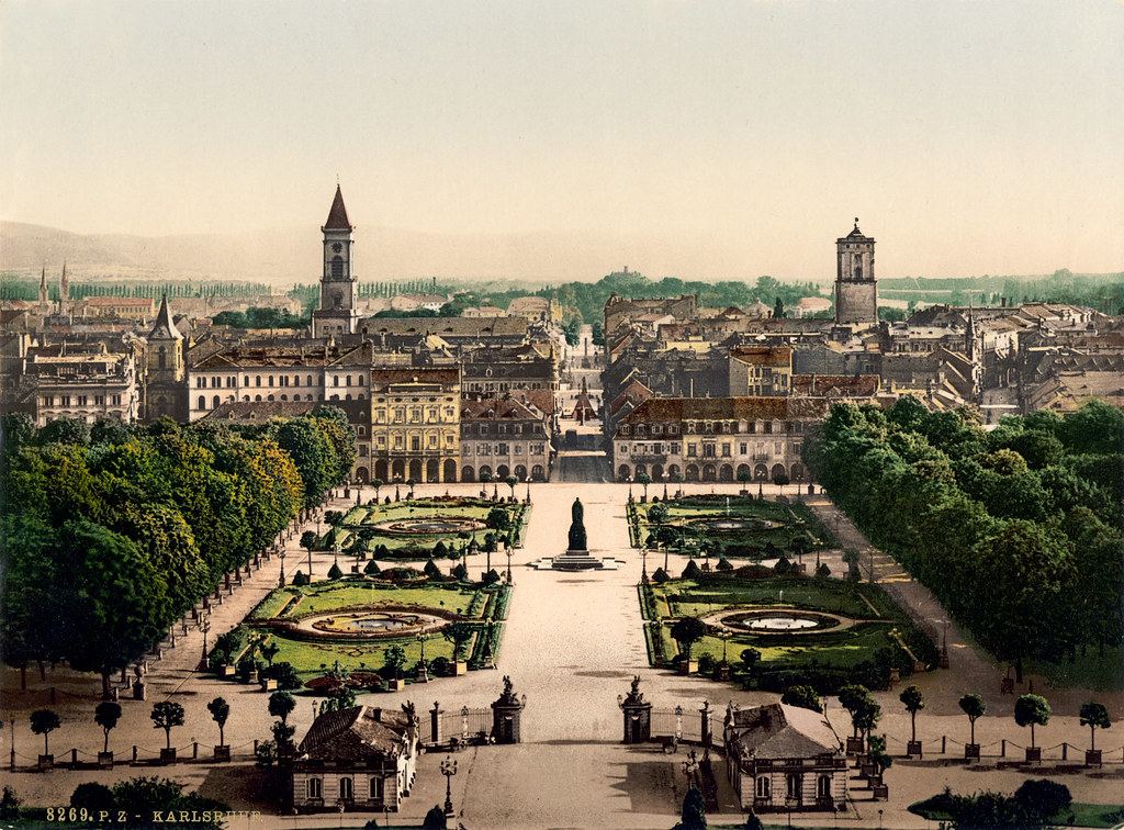 Vue ancienne de Karlsruhe depuis la tour du château