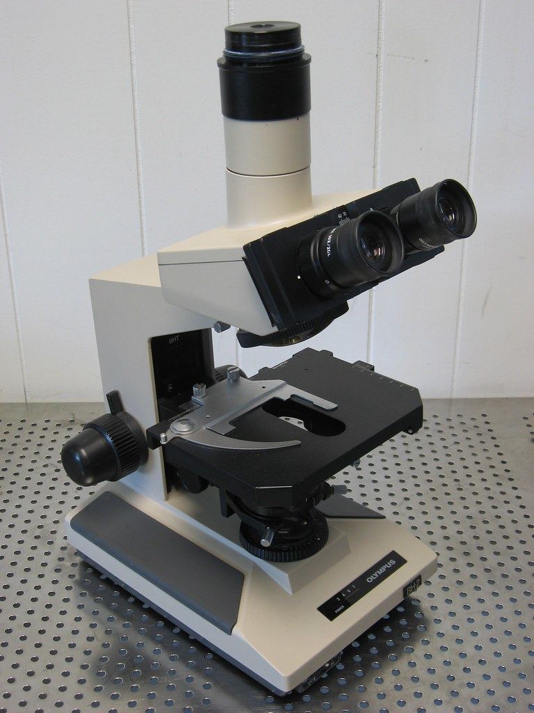 Laboratory microscope